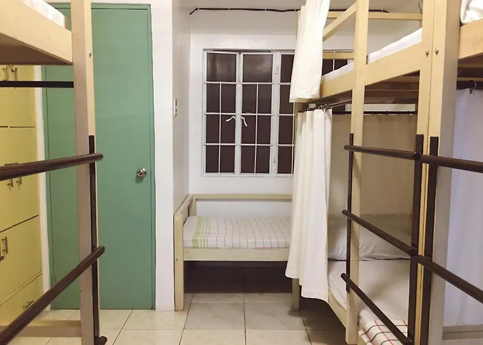 1 River Central Hostel